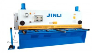 Гильотинные ножницы Jinli QC11К 16/2500