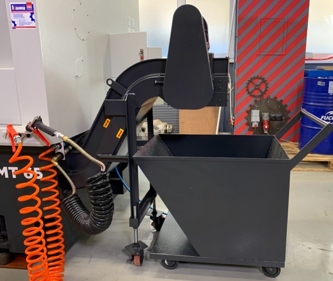 IRONMAC ITX-MY PRO  Конвейер удаления стружки  В стандартной комплектации встроен ленточный конвейер производства (Китай) для удаления стружки  Эффективно удаляет стружку из зоны резания и позволяет работать на станке без остановок на обслуживание...