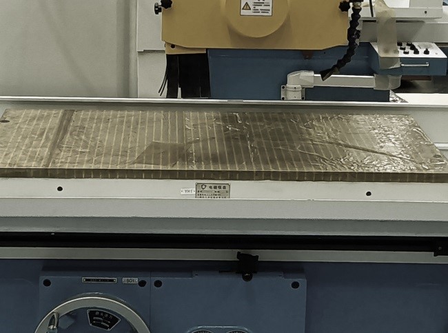 UNIVEQ USG 40100NC2  Электромагнитная плита 