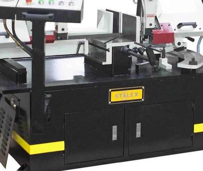 Stalex BS-1018 
  Надежная станина  
 Массивная конструкция из серого чугуна гарантирует работу без вибраций  
